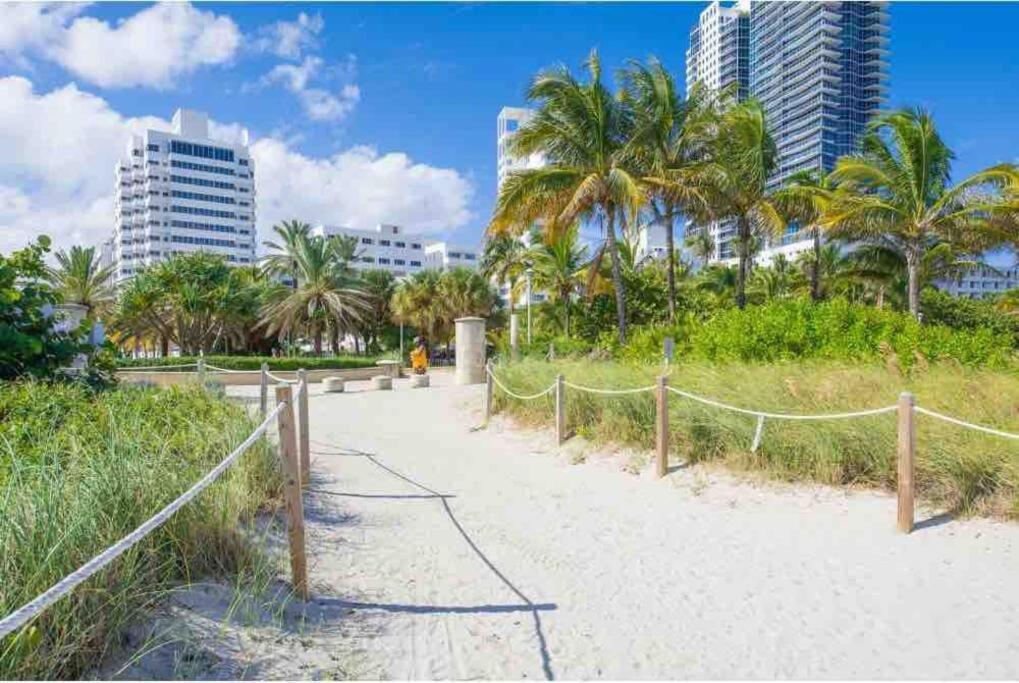 Amazing Apartment In South Beach, Ocean Drive Miami Beach Exterior photo